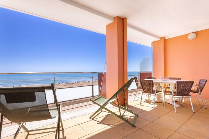 Gîte pour 6 personnes, avec balcon/terrasse, adapté aux familles dans Plage Centrale (Valras-Plage)