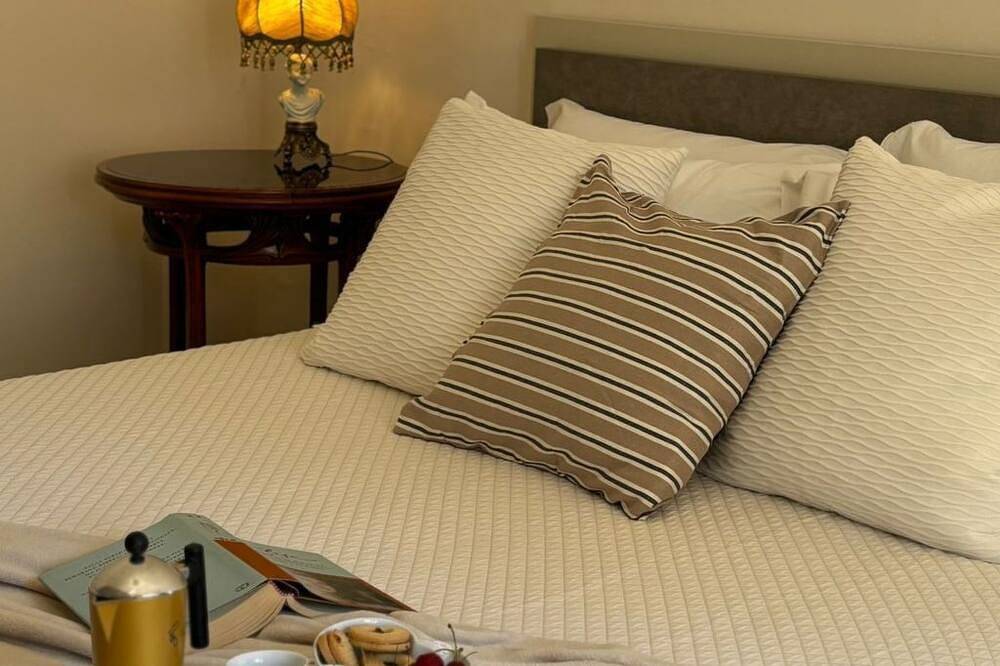 Entire apartment, Roseto Down Town by Interhome in Roseto degli Abruzzi, Teramo Province