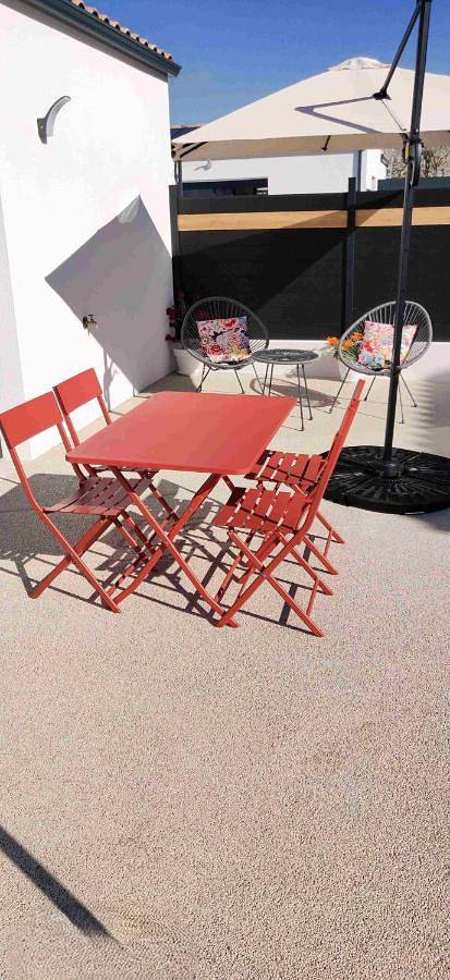 Location de vacances pour 4 personnes, avec piscine et jardin à Aigrefeuille-d'Aunis - 2