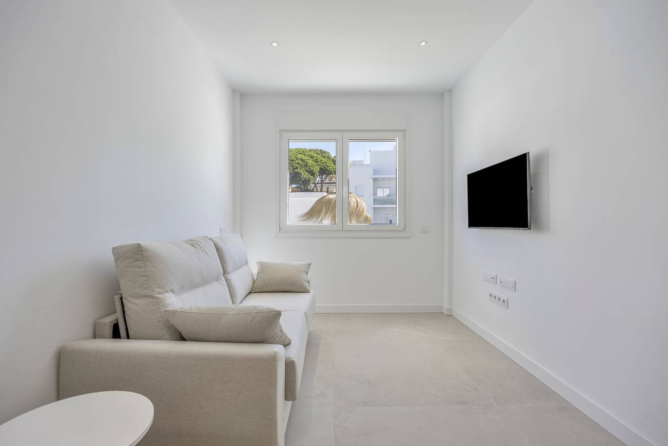 Apartamento inteiro, Apartamento 'Los Drogos Bajo A' com Piscina Partilhada, Wi-Fi e Ar Condicionado in La Barrosa, Chiclana de la Frontera