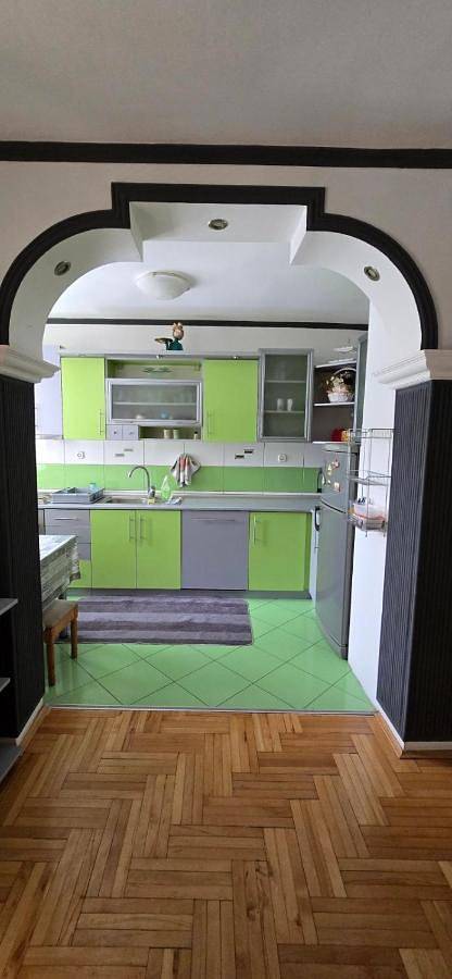 Gîte pour 5 personnes, avec balcon dans Prilep