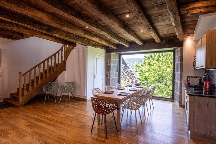 Maison de campagne pour 6 personnes, avec vue et jardin, animaux acceptés dans Raulhac - 4