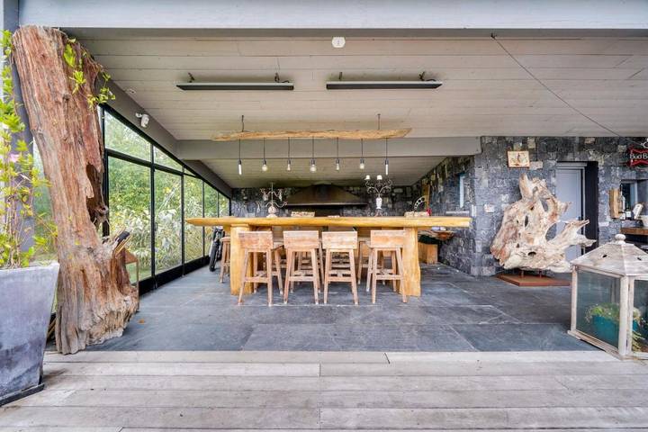 Location de vacances pour 6 personnes, avec piscine ainsi que terrasse et jardin à Bouliac - 3