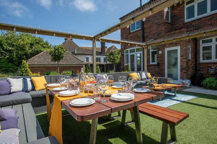 Ferienhaus für 12 Personen, mit Garten und Ausblick, kinderfreundlich - 1