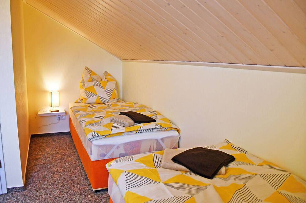 Ganze Wohnung, Trenter Fewo mit Sonnenterrasse in Trent, Rügen