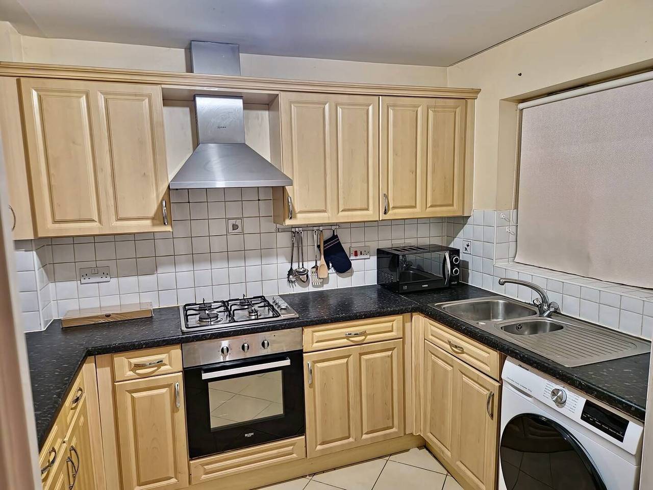 3 Bed house - Sleeps 6 - Parking - Wifi in Kent