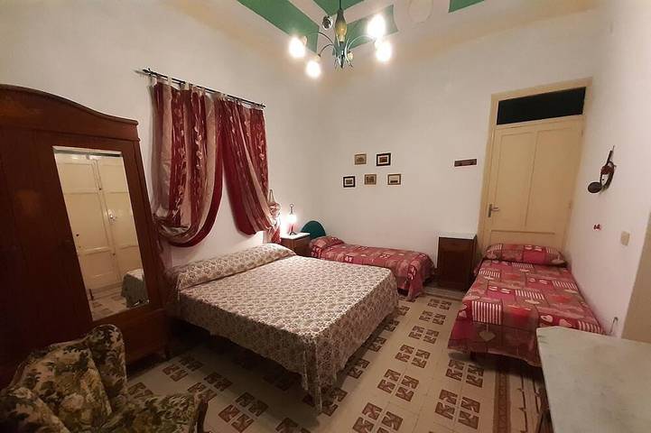 Chambre d’hôte pour 6 personnes à Favignana - 2