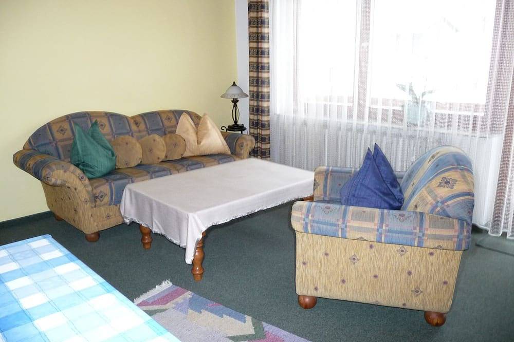 Ganze Wohnung, Gemütliche Ferienwohnung (55qm) für 2-3 Gäste mit überdachtem Balkon in Ochsenkopf, Bischofsgrün