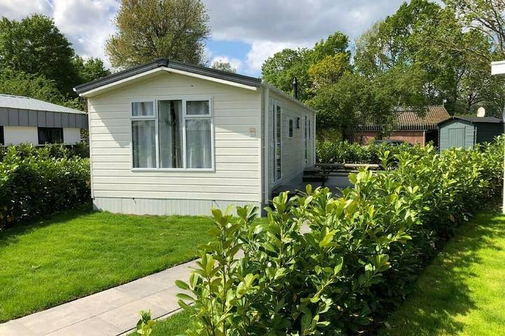 Ferienhaus für 4 Personen, mit Garten und Pool, mit Haustier