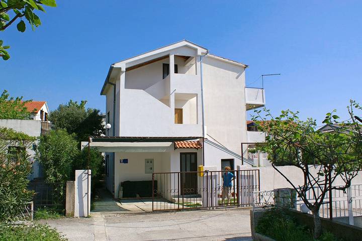 Ganze Wohnung, 2-Zimmer-Ferienwohnung mit Terrasse und Meerblick Podaca, Makarska A-2621-a in Podaca, Makarska Riviera