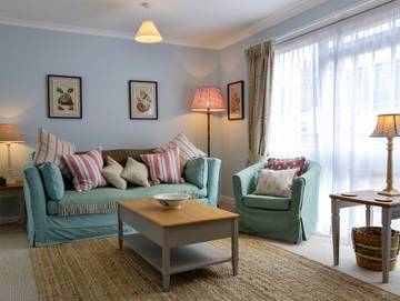 Log Cabin for 4 People in Angus, Scotland, Photo 2