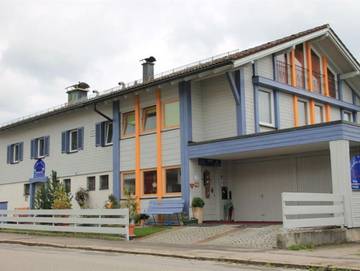 Hütte für 6 Personen, mit Balkon, kinderfreundlich in Füssen