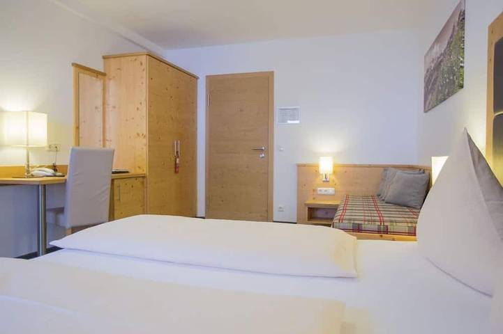 Gästehaus für 2 Personen, mit Sauna und Pool sowie Garten - 1