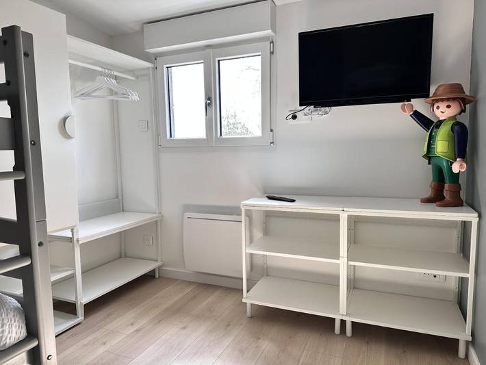 Location de vacances pour 9 personnes, avec Terrasse et Vue à Les Attaques - 3