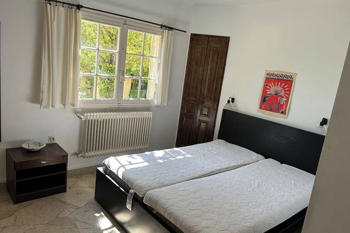 Location de vacances pour 12 personnes, avec jardin et jacuzzi à Signes - 3