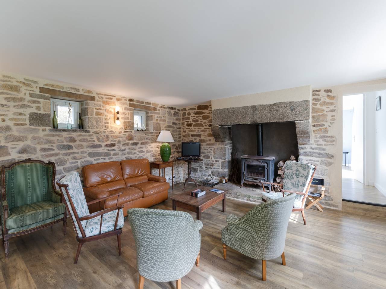 Ferienhaus nahe Lampaul-Strand mit Garten in Lampaul-Ploudalmézeau, Brest und Umgebung