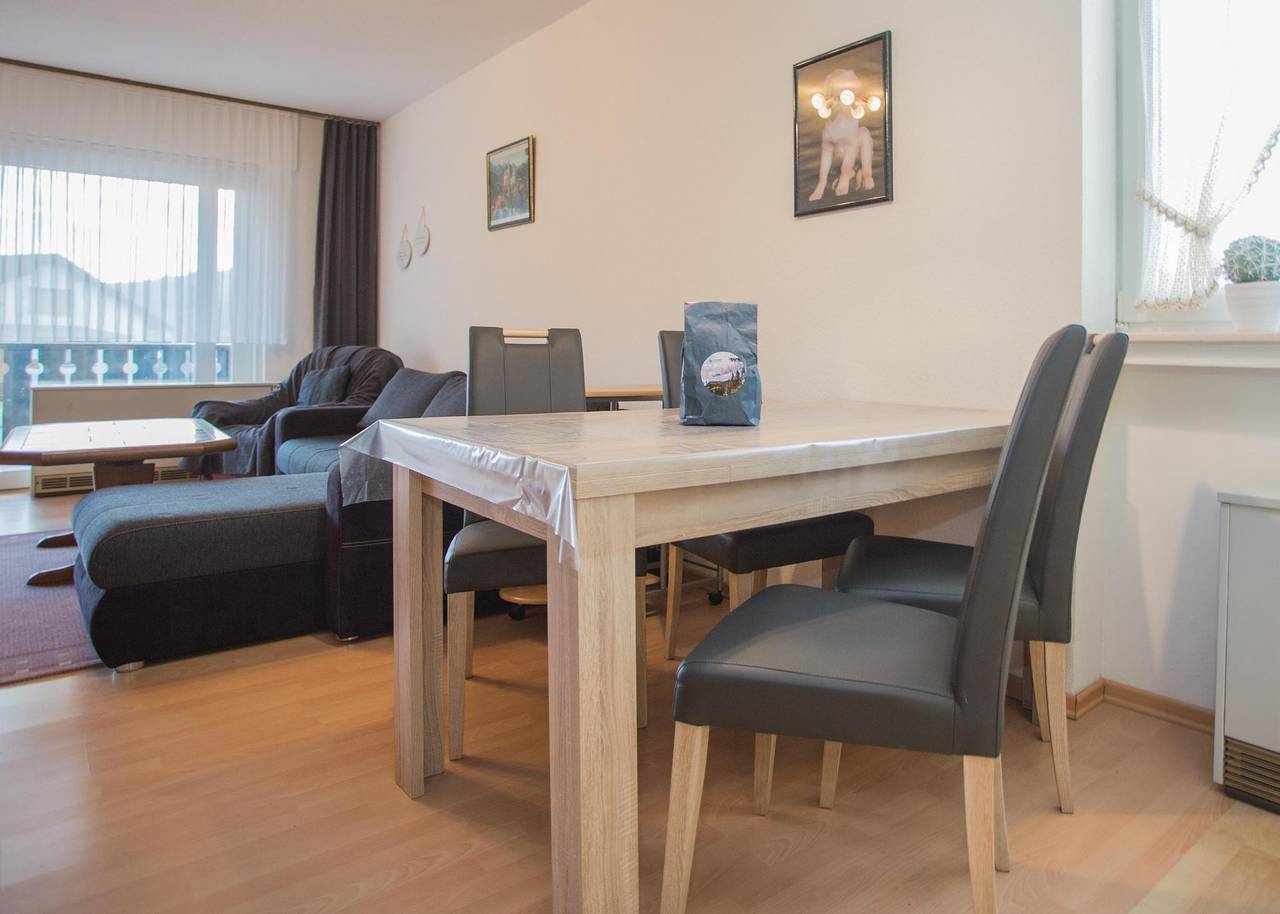 Ganze Wohnung, Ferienwohnung - Am Kleehagen 26-R | Niedersfeld (Winterberg) in Niedersfeld, die Mittelgebirge