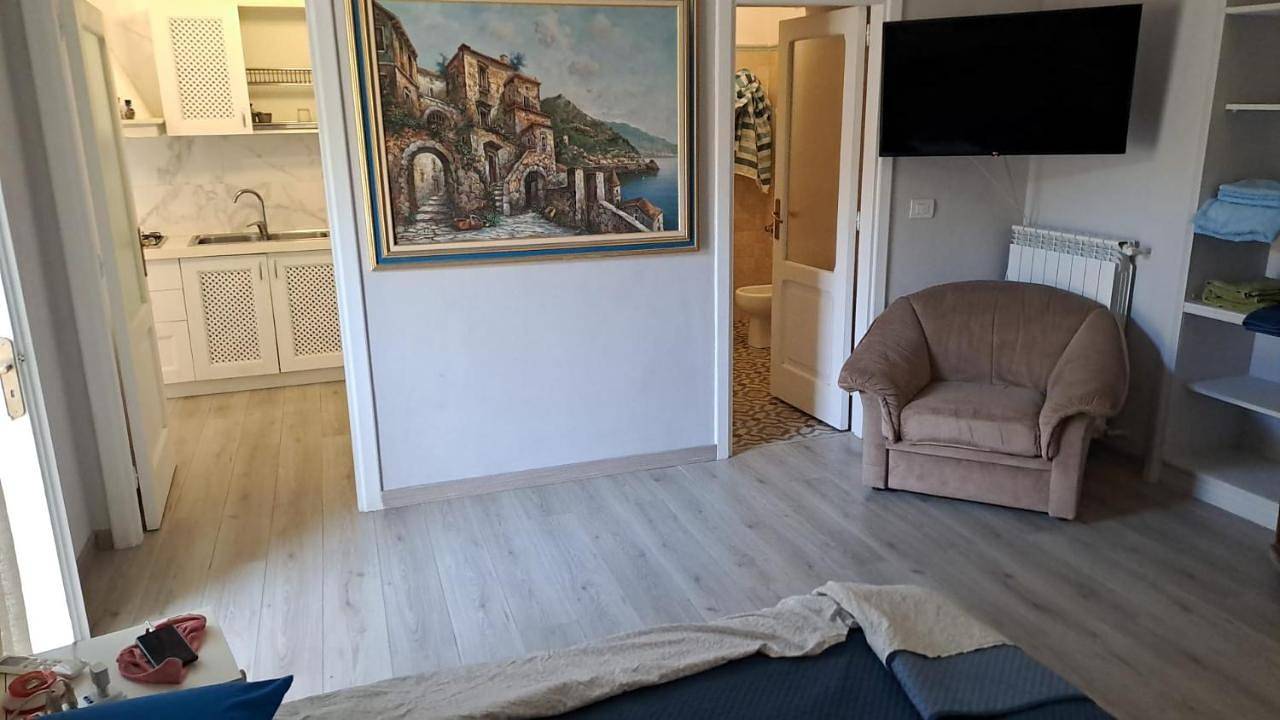 Large Double Room in Meta, Sorrento Coast