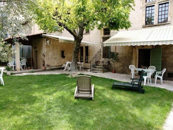 Location de vacances pour 3 personnes, avec bassin pour enfant et jardin à Allemagne-en-Provence - 2
