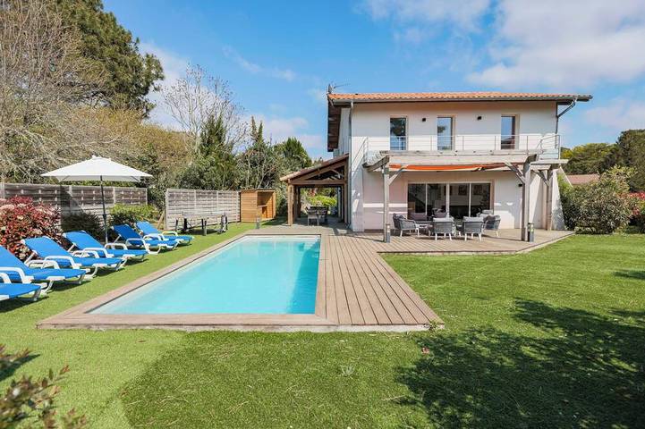 Villa pour 12 personnes, avec jardin et terrasse à Hossegor