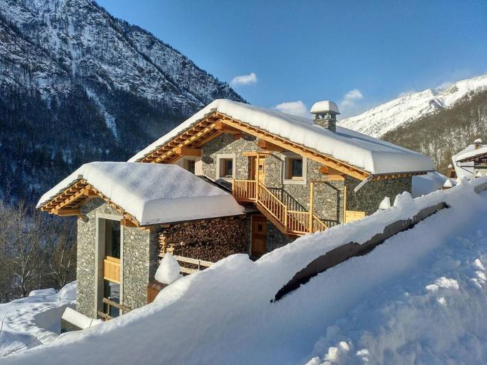 Hôtel pour 2 personnes, avec Terrasse ainsi que Jardin et Vue à Acceglio