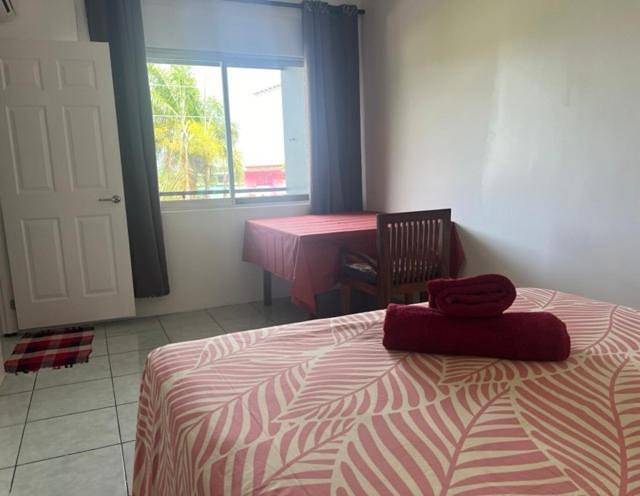 Gîte pour 4 personnes, avec balcon dans Uturoa - 3