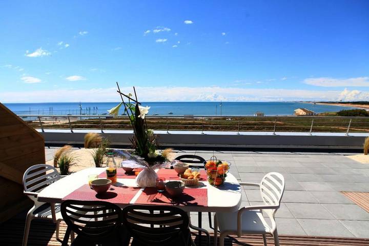 Location de vacances pour 6 personnes, avec Terrasse et Vue dans Sion-sur-l'Océan