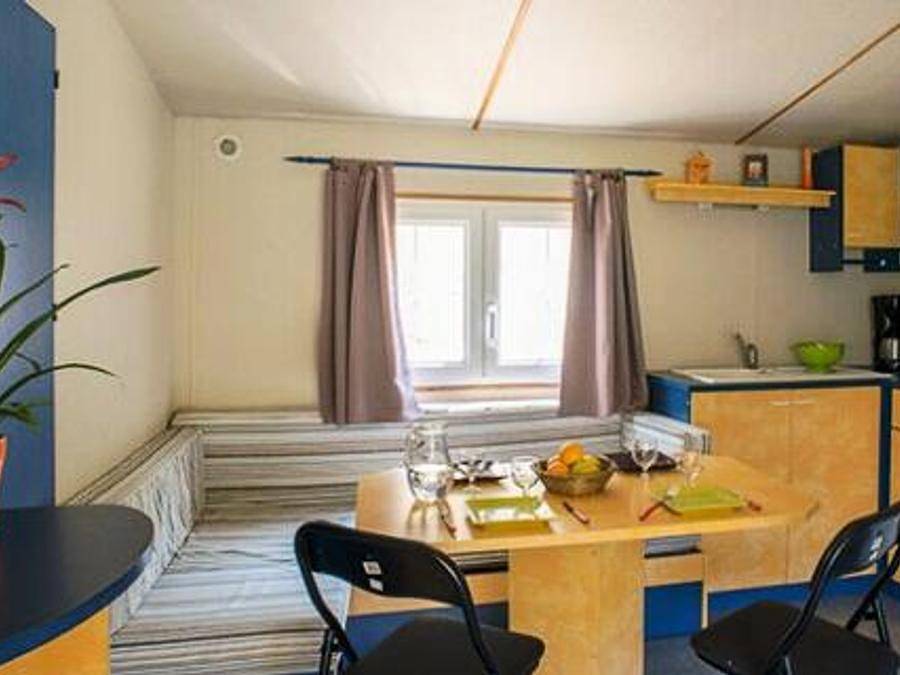 Camping Coeur d'Ardèche - Mobilhome 8 personnes - Mobil Home 4 Pièces 6/8 Personnes + Tv in Saint-Vincent-de-Durfort, Parc naturel régional des Monts d'Ardèche