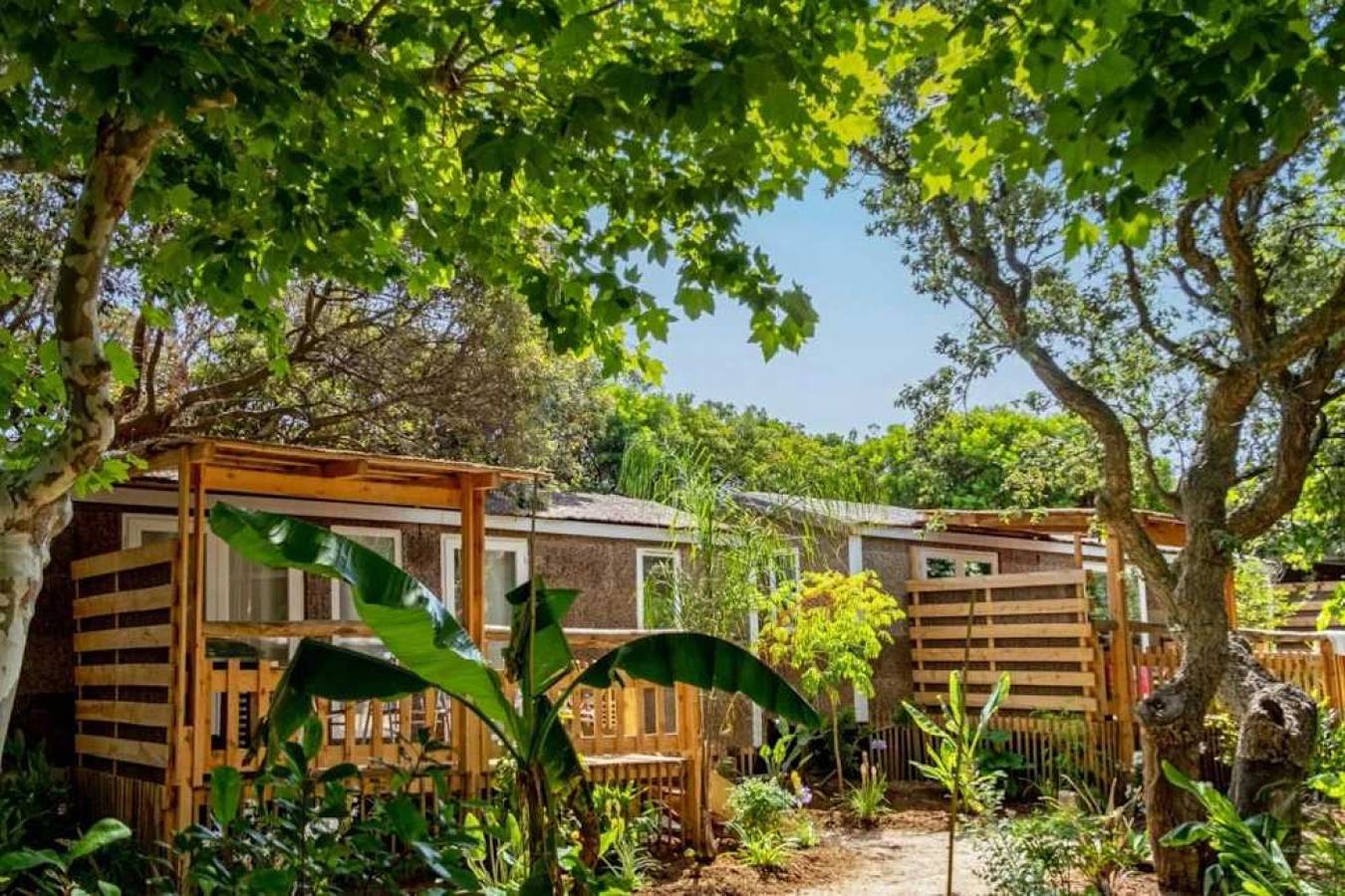 Camping 4 étoiles - efaac0 in Roquebrune-sur-Argens, Draguignan en omgeving