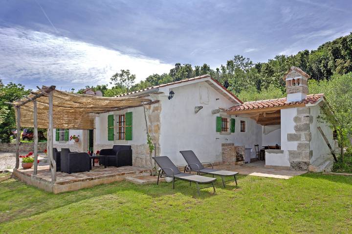 Casa de vacaciones para 5 personas con jardín in Duga Luka, Costa Este de Istria