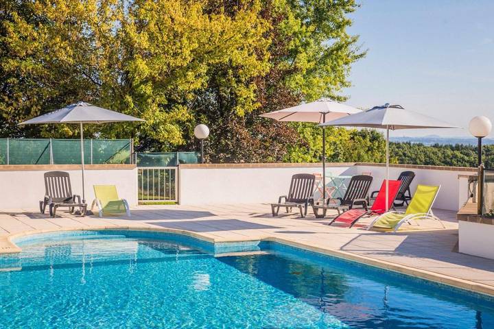 Hôtel pour 2 personnes, avec jardin ainsi que terrasse et piscine à Sadroc - 3