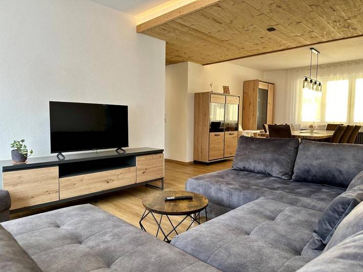 Ferienwohnung für 8 Personen, mit Terrasse und Sauna sowie Ausblick