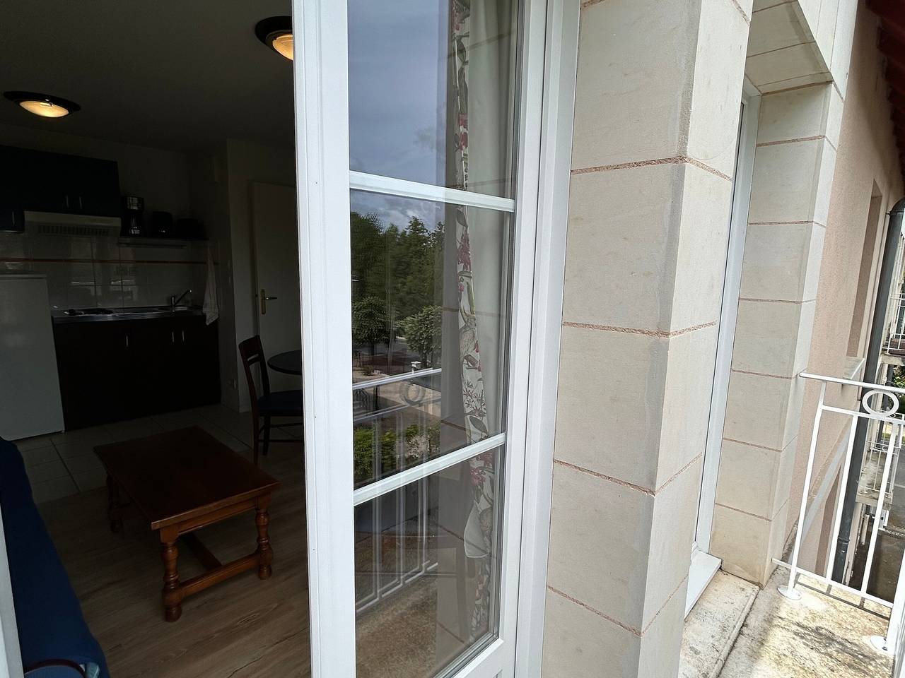 Appartement entier, Appartement T2 avec balcon et piscine commune, près des Thermes in La Roche-Posay, Vienne (France)