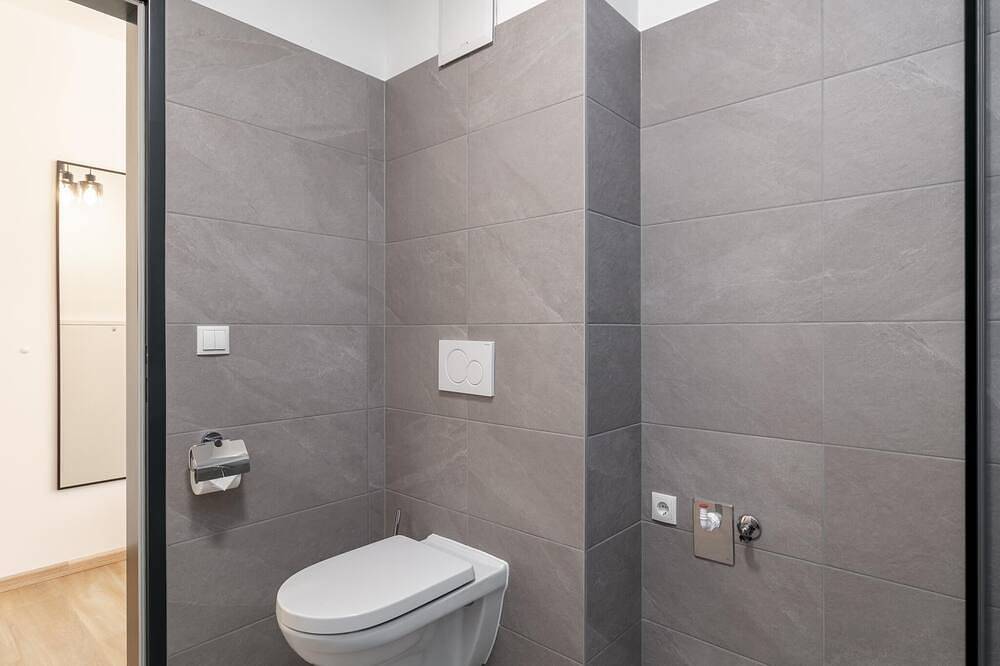 Geheel appartement, Elegant appartement in het centrum van Jenbach in Jenbach, Bezirk Schwaz