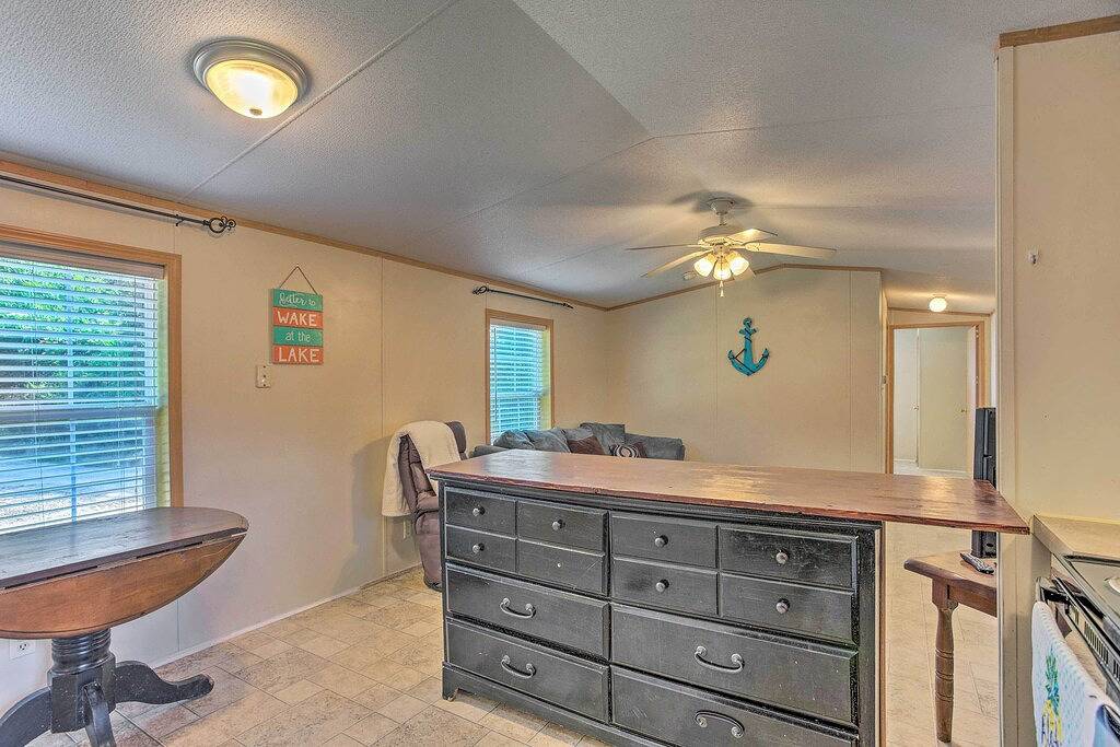 Lake Texoma Cabin Near Willow Springs Marina! in Lake Texoma