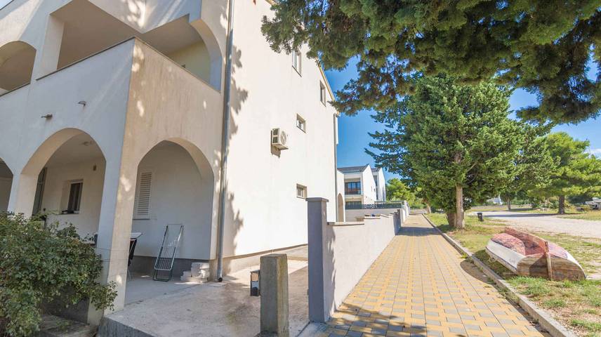 Ferienwohnung für 2 Personen, mit Garten in Biograd na Moru - 3