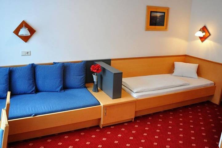 Doppelzimmer mit Dusche, Wc - Posauner, Pension in Hohe Tauern, Dorfgastein