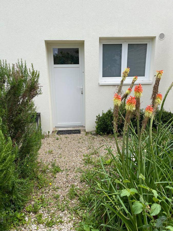 Appartement entier, Beau studio équipé - Calme et confortable in Bourg-en-Bresse, Région de Bourg-en-Bresse