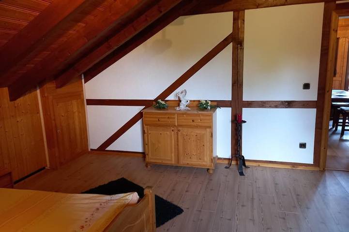 Ferienwohnung für 4 Personen, mit Balkon und Whirlpool sowie Garten in Mörlenbach - 2
