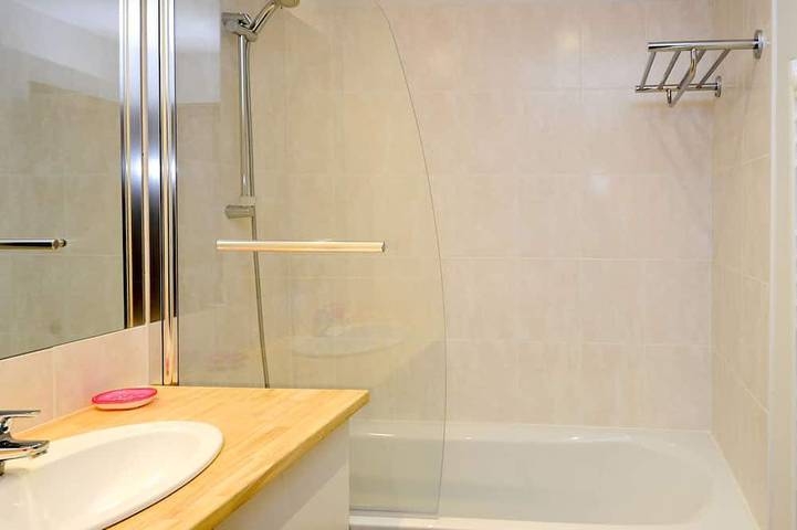 Gîte pour 4 personnes, avec Balcon et Piscine à Saint-Vincent-de-Cosse - 4