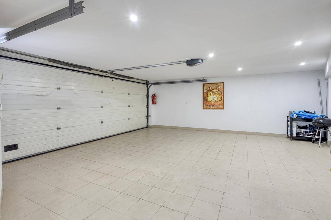 Three-Bedroom Villa in Πόρτο, Porto District