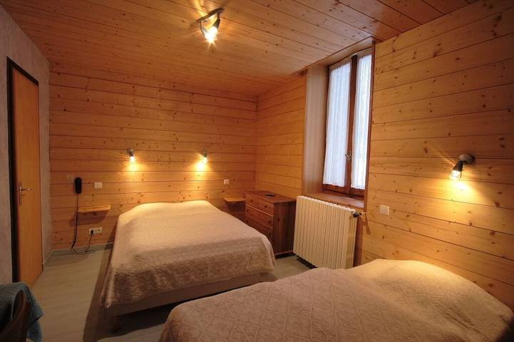 Chalet pour 5 personnes, avec Jacuzzi ainsi que Piscine et Sauna à Saint-Jean-de-Sixt - 2
