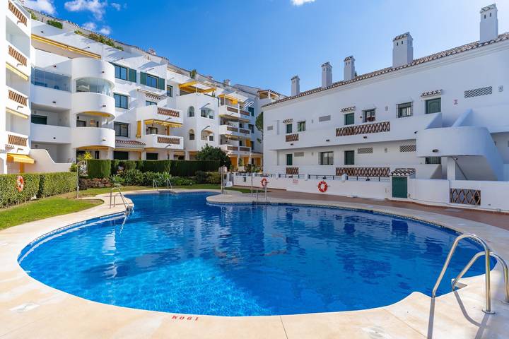 Hel lägenhet, Lägenhet för 6 Personer med balkong in Benalmádena Costa, Benalmádena