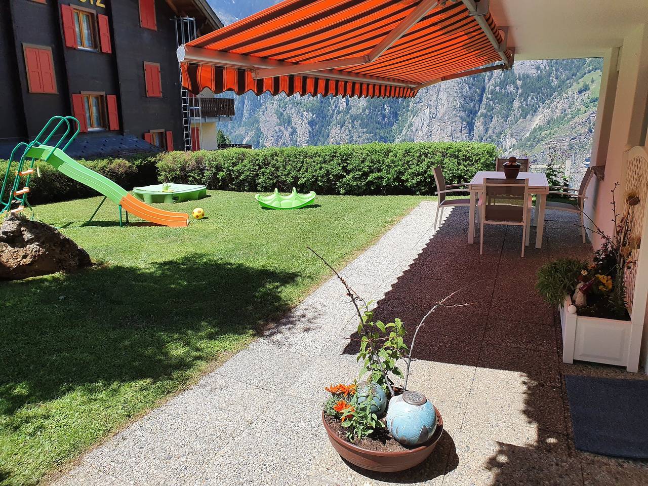 Ganze Ferienwohnung, Ferienwohnung Schneevogul - Ferienwohnung Schneevogul, 4 Personen, 55m2 in Grächen, Walliser Alpen