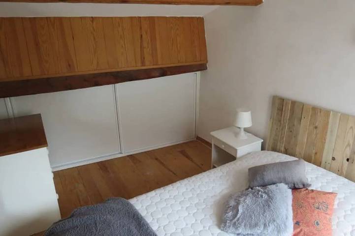 Location de vacances pour 6 personnes, avec terrasse, animaux acceptés à Briançonnet - 2