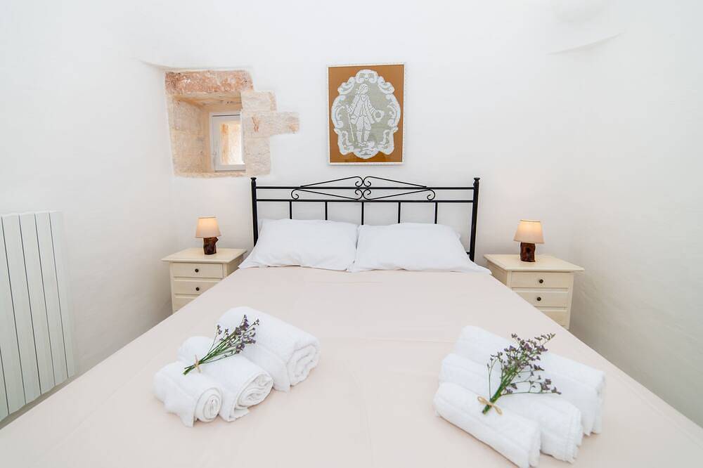 Trullo Tonino in Cisternino, Salento