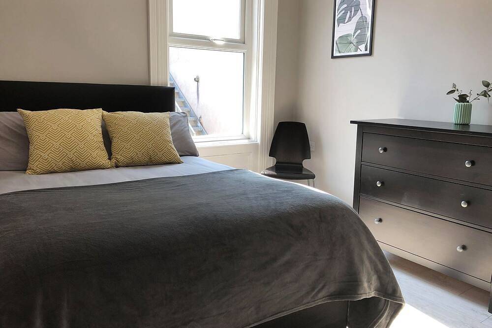 Ganze Wohnung, Stilvolle Maisonette-Wohnung in der Nähe der Innenstadt und der Queens Uni (Wellesley Avenue) in Belfast, Grafschaft Antrim