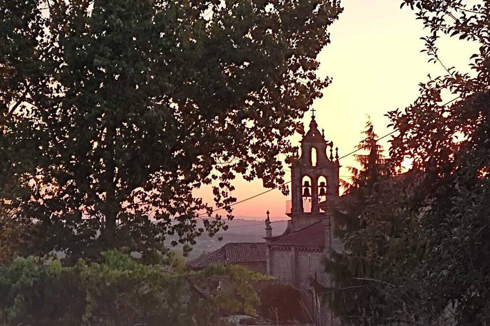 Ourense Termal, Ribeira Sacra and medieval towns.  in Amoeiro, Orense Région