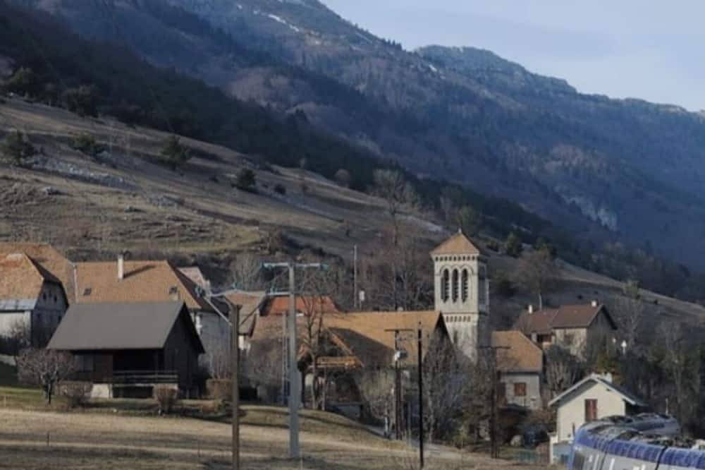 Maison dans un village de montagne au calme in Lus-la-Croix-Haute, Parc naturel régional du Vercors