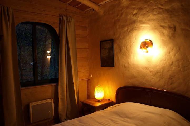Gîte pour 8 personnes, avec terrasse ainsi que jardin et piscine à Rieussec - 2